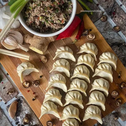 🥟Китайские жареные пельмени с рыбой и грибами шиитаке