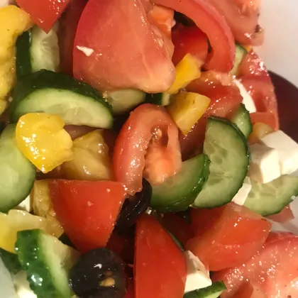 Греческий салат с особой заправкой