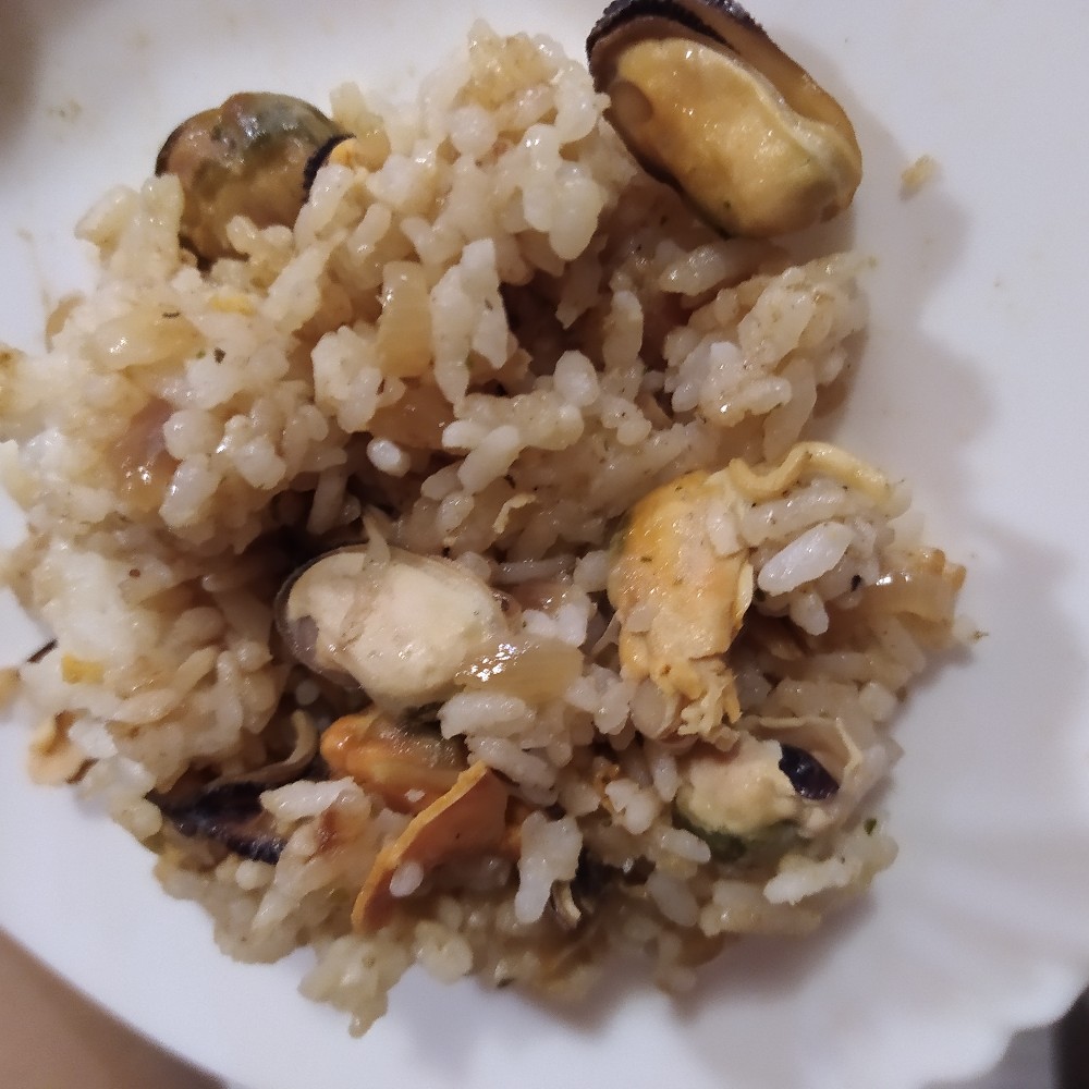 Рис с мидиями на сковороде: рецепт с фото пошагово