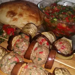 Мясные бомбочки с баклажанами