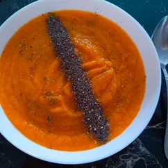 Суп-пюре из цветной капусты с луком и морковью