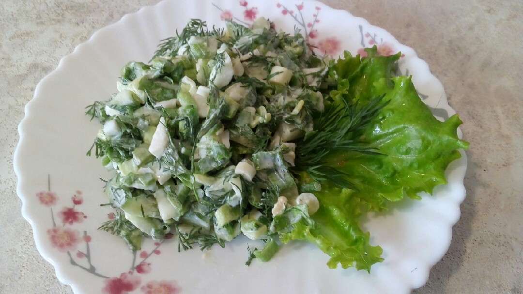 Cалат из листьев салата - рецепты с фото