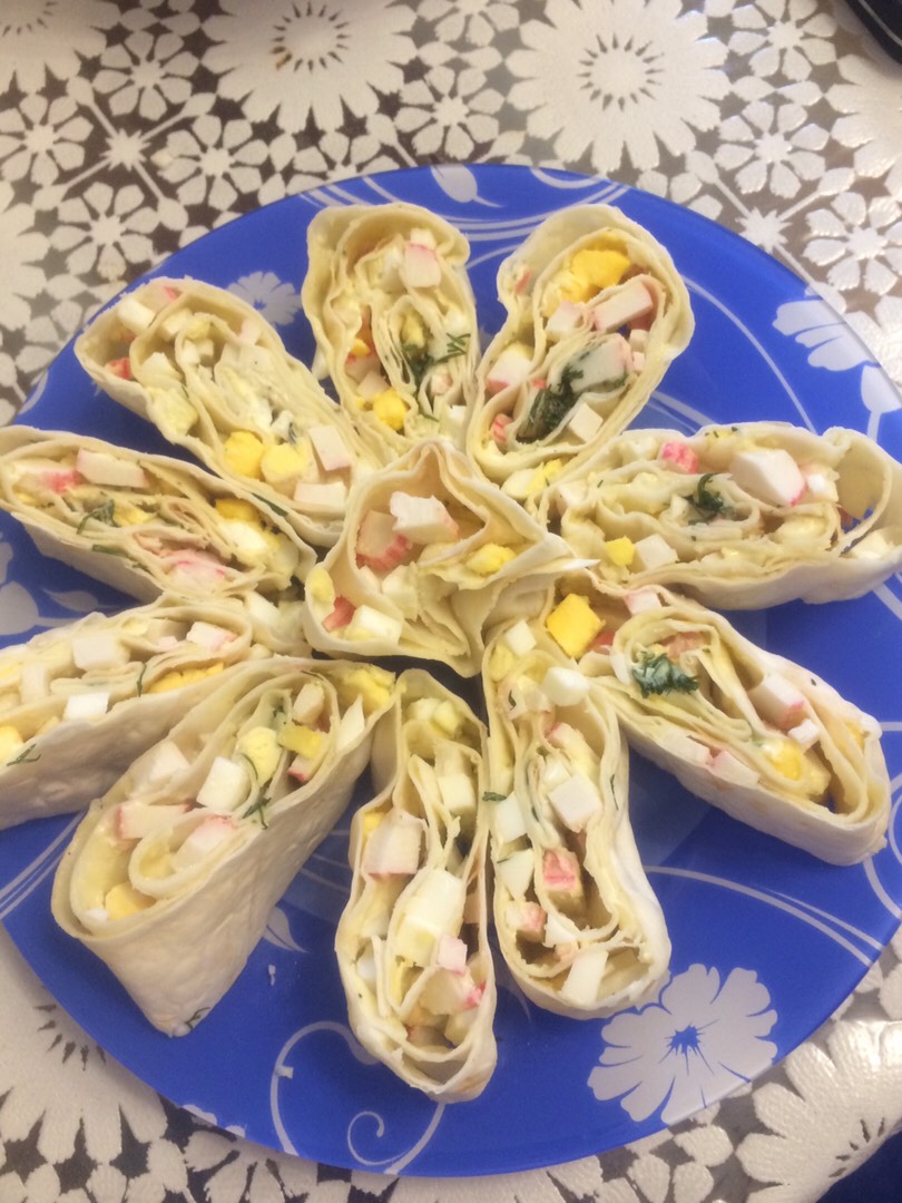 Крабовый рулет из лаваша