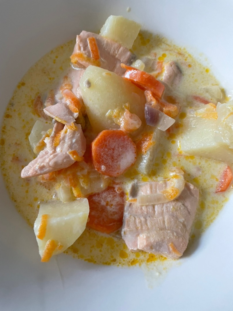 Норвежский сливочный суп с лососем