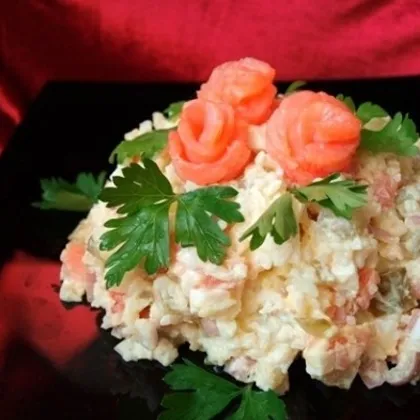 Салат с огурцом и рыбой «Рисовый»
