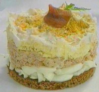 Салат из печени трески с огурцом