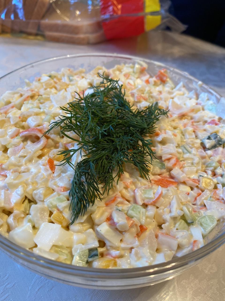 Салат крабовый с морской капустой