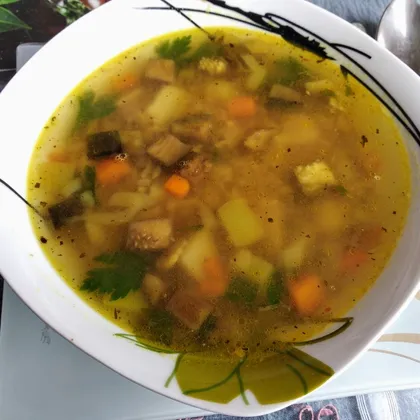 Индийский суп Дал из чечевицы с овощами