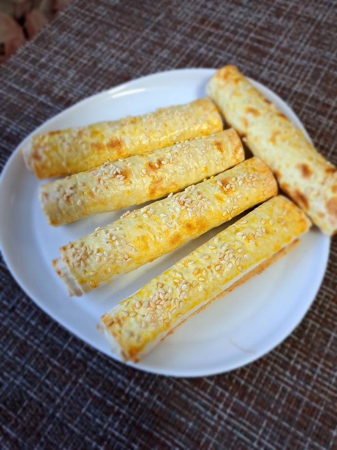 Трубочки из лаваша с творогом