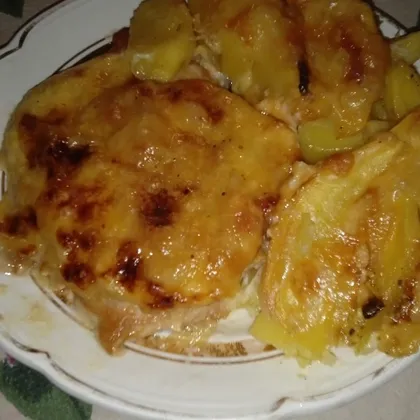 Куриное филе с ананасами