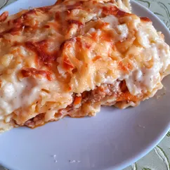 Лазанья с макаронами и соусом бешамель