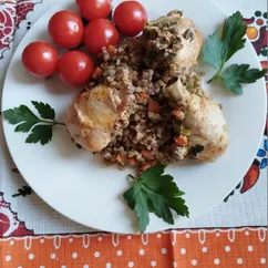 Томлёная гречка с курицей и овощами