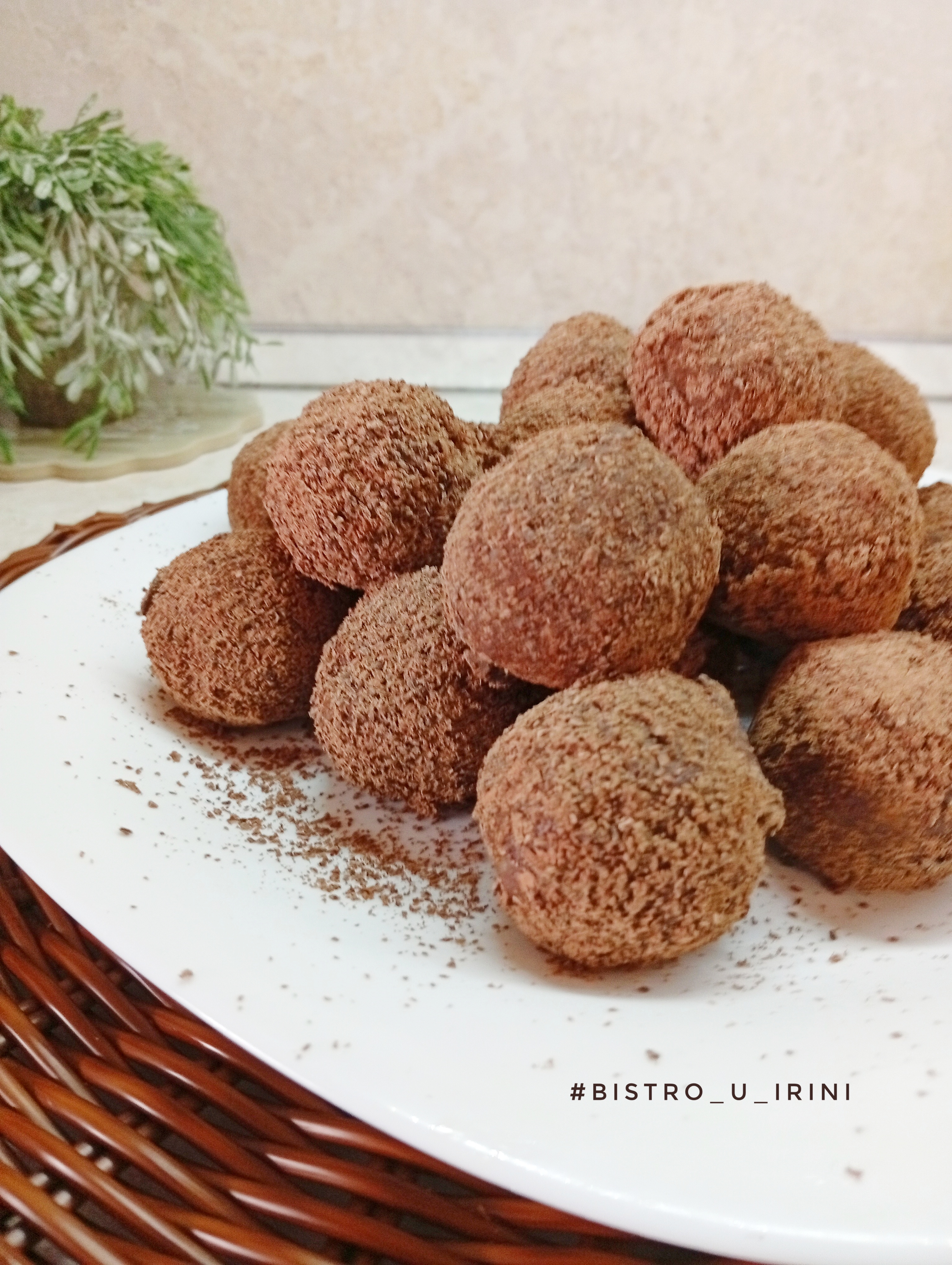 Пирожное Картошка из пряников и орехов