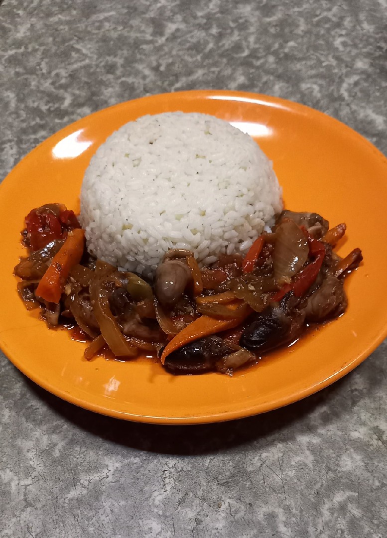 Куриные сердечки с овощами