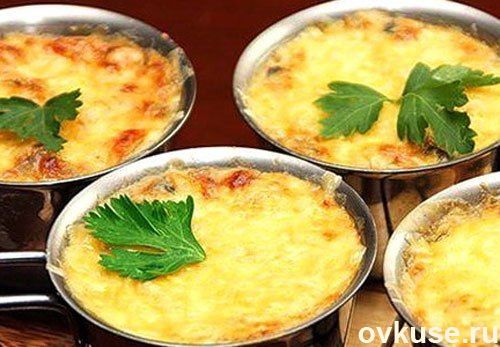 Жюльен с курицей и грибами