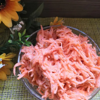 Салат витаминный из морковки с чесноком