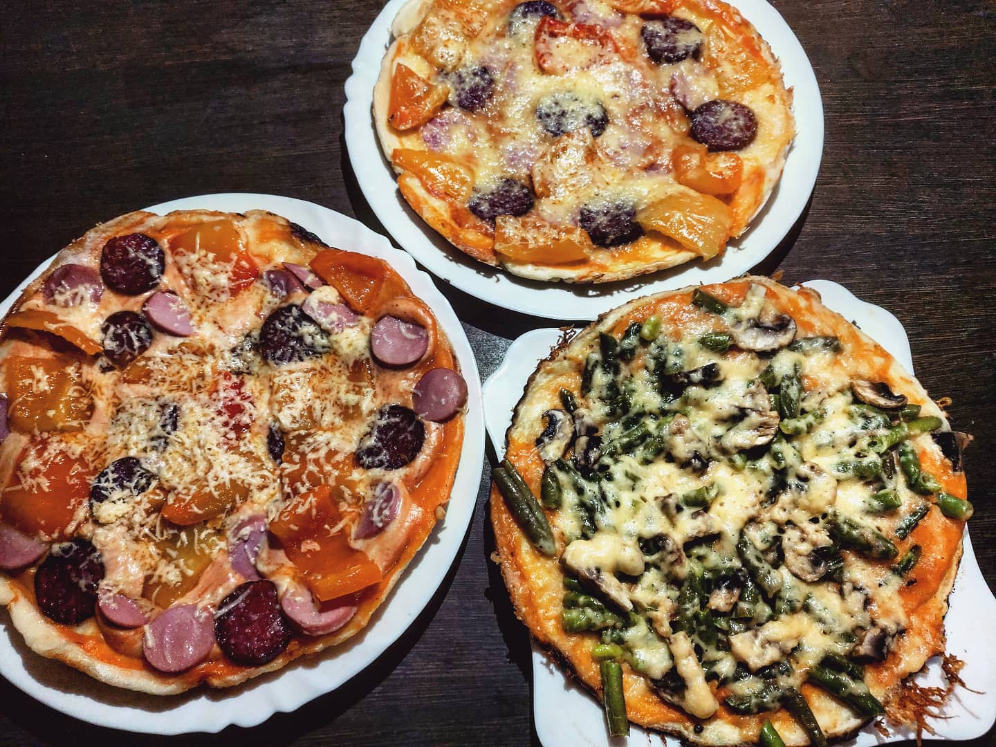 Быстрая пицца на сковороде 🍕 рецепт с фото пошаговый от Евгения Албертян -  Овкусе.ру