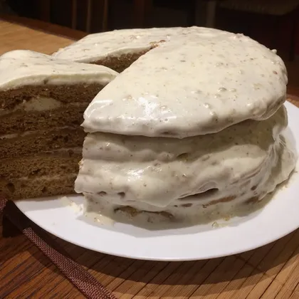 Медовый торт со сметано-ореховым кремом