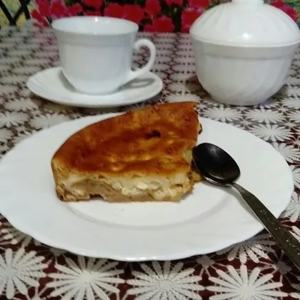 Яблочно-творожный пирог 'Лакомка'
