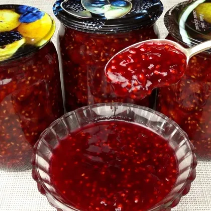 Варенье из малины и крыжовника | Raspberry and gooseberry jam