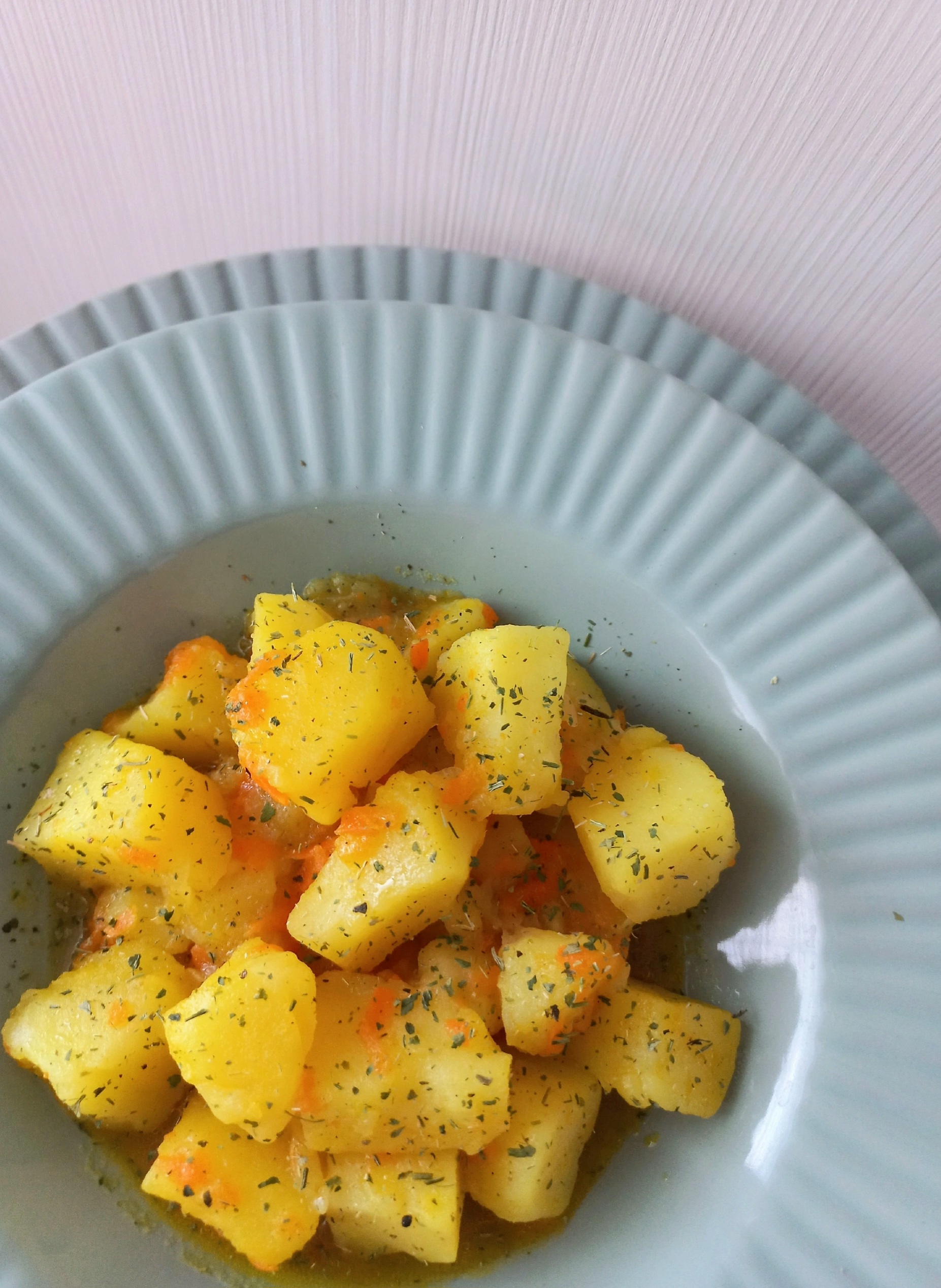 Тушеная картошка с овощами