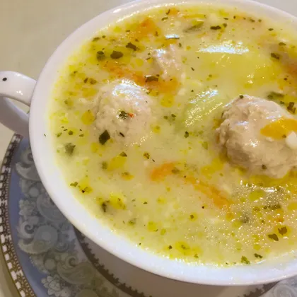 Суп с плавленым сыром и фрикадельками