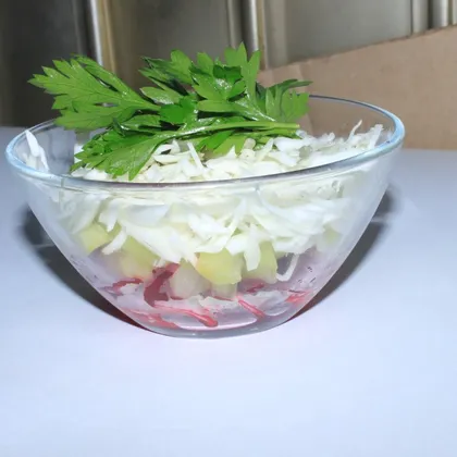 Лёгкий салат из свеклы и ананаса