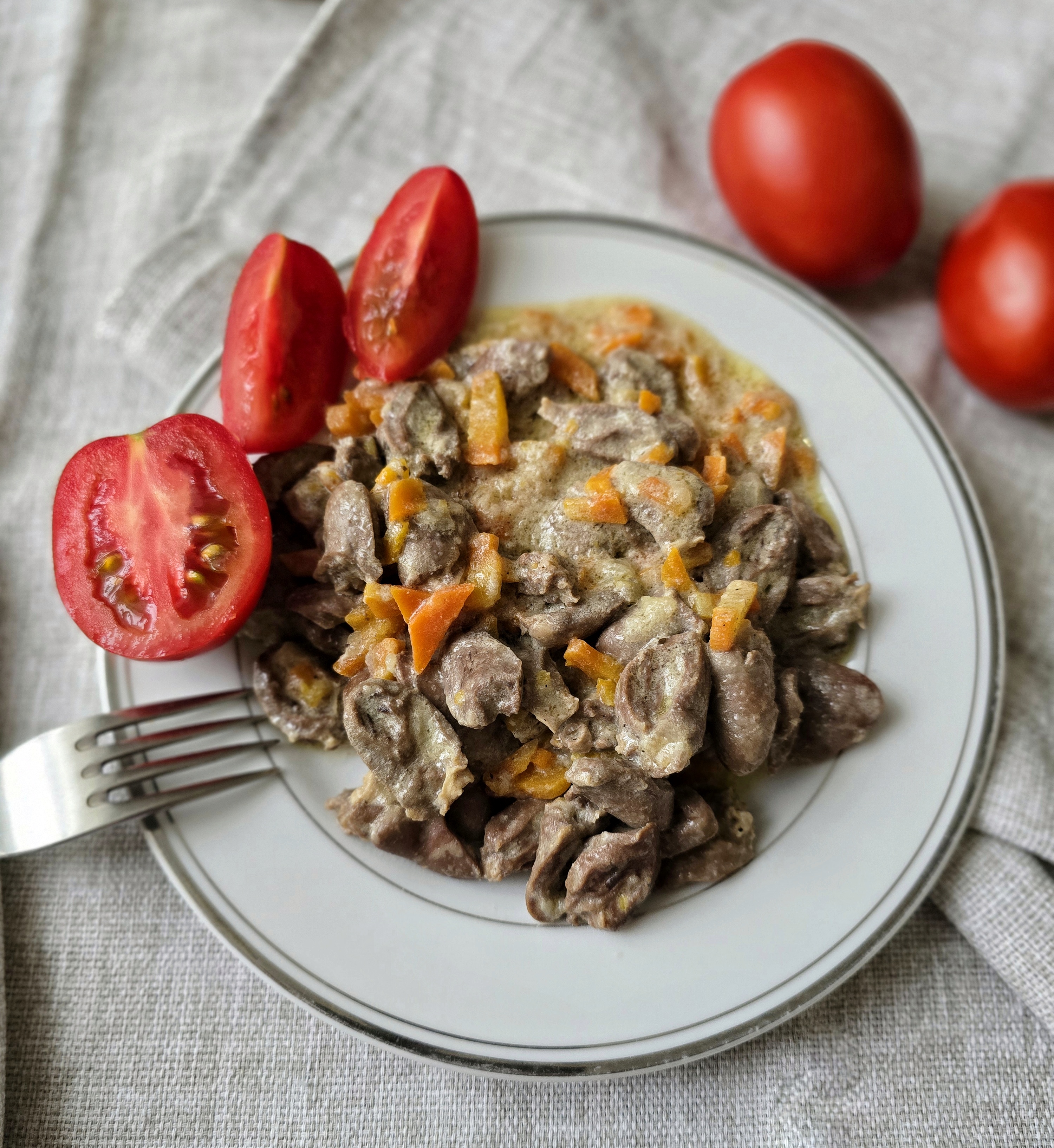 Гуляш из куриных сердечек