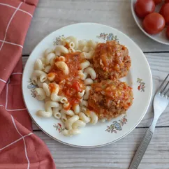 Мясные тефтели в томатном соусе