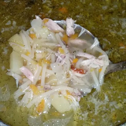 Суп с копченой курицей и макаронными изделиями