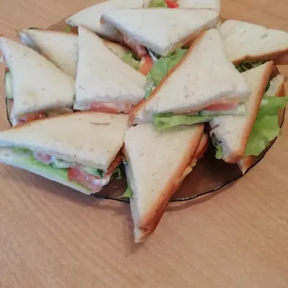 Клаб сэндвич с сёмгой