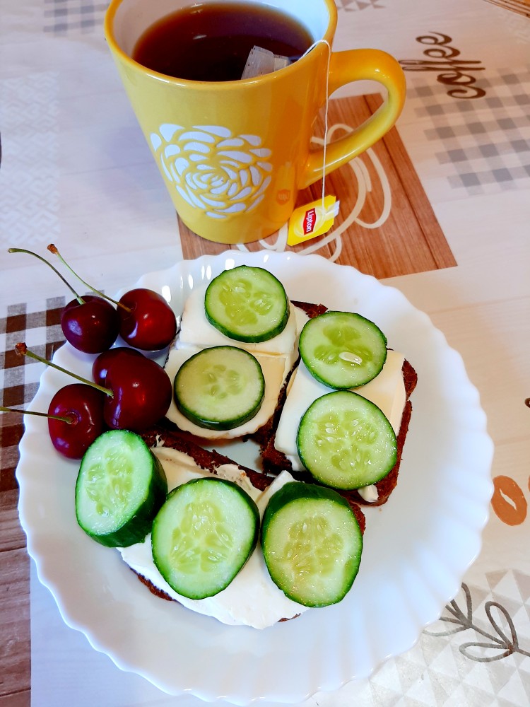 Бутерброды с брынзой и греческим йогуртом🍞