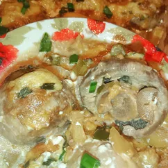 Шампиньоны с кабачком, запечённые в духовке