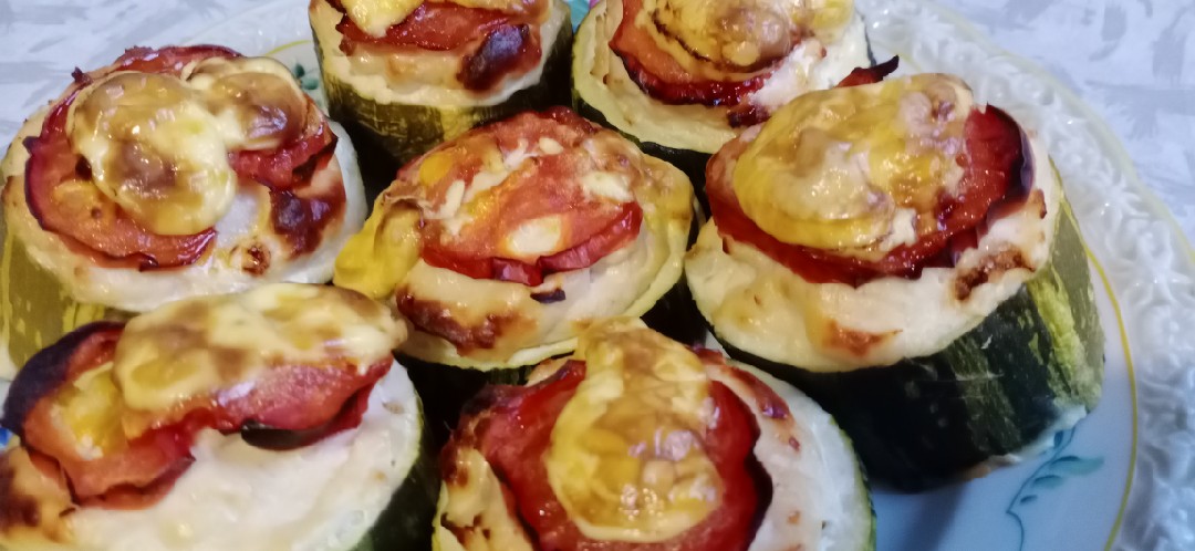 Кабачковые бочонки с фаршем