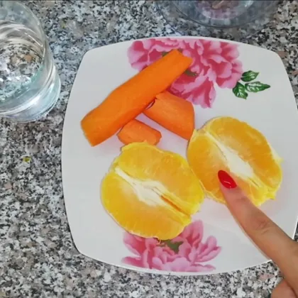 Смузи и моркови и апельсина