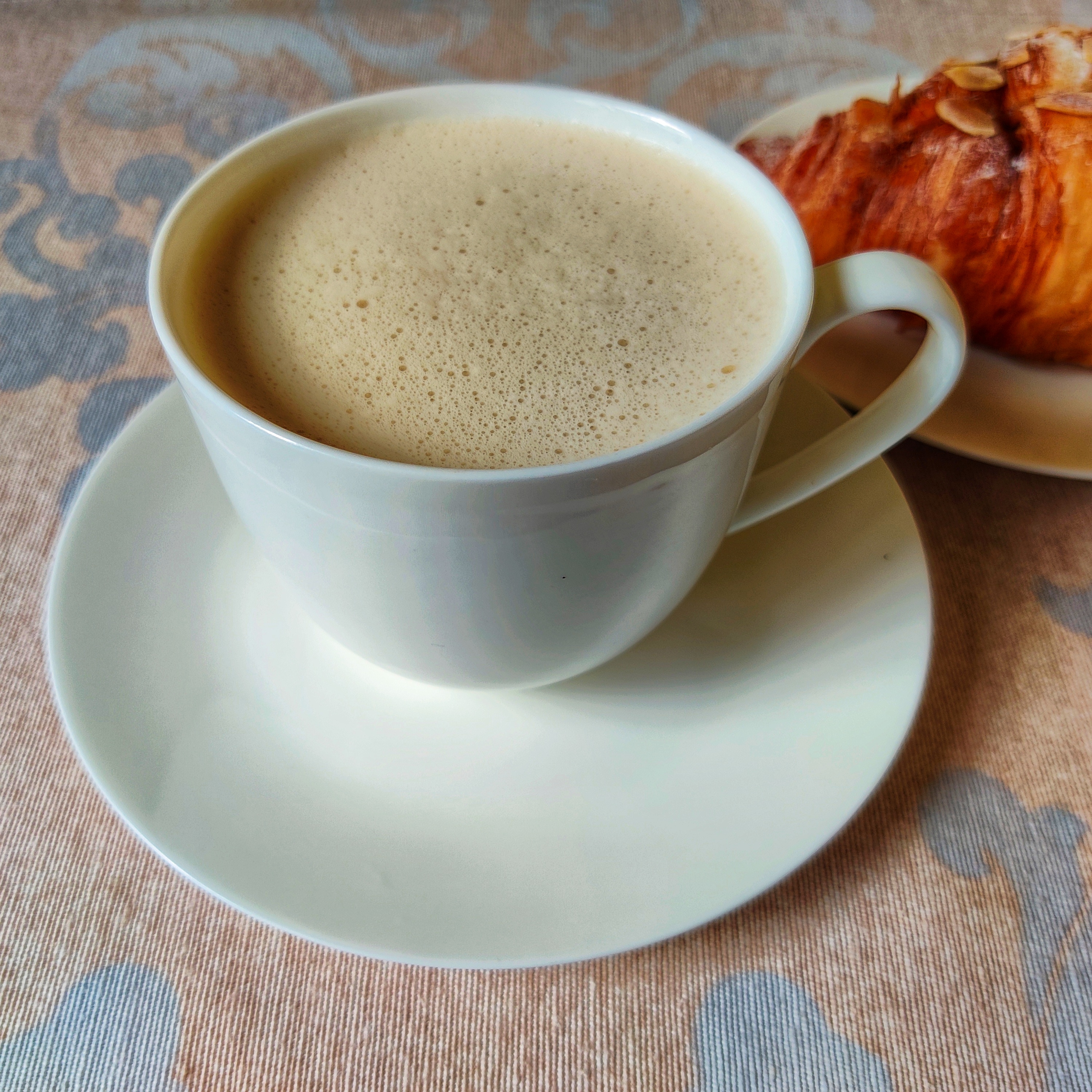 Вкусный кофе раф в турке