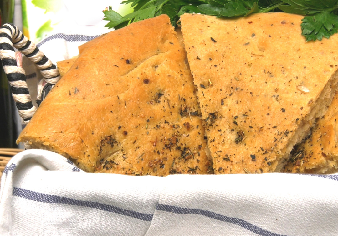 Фокачча с чесноком и пряными травами🍞🌿