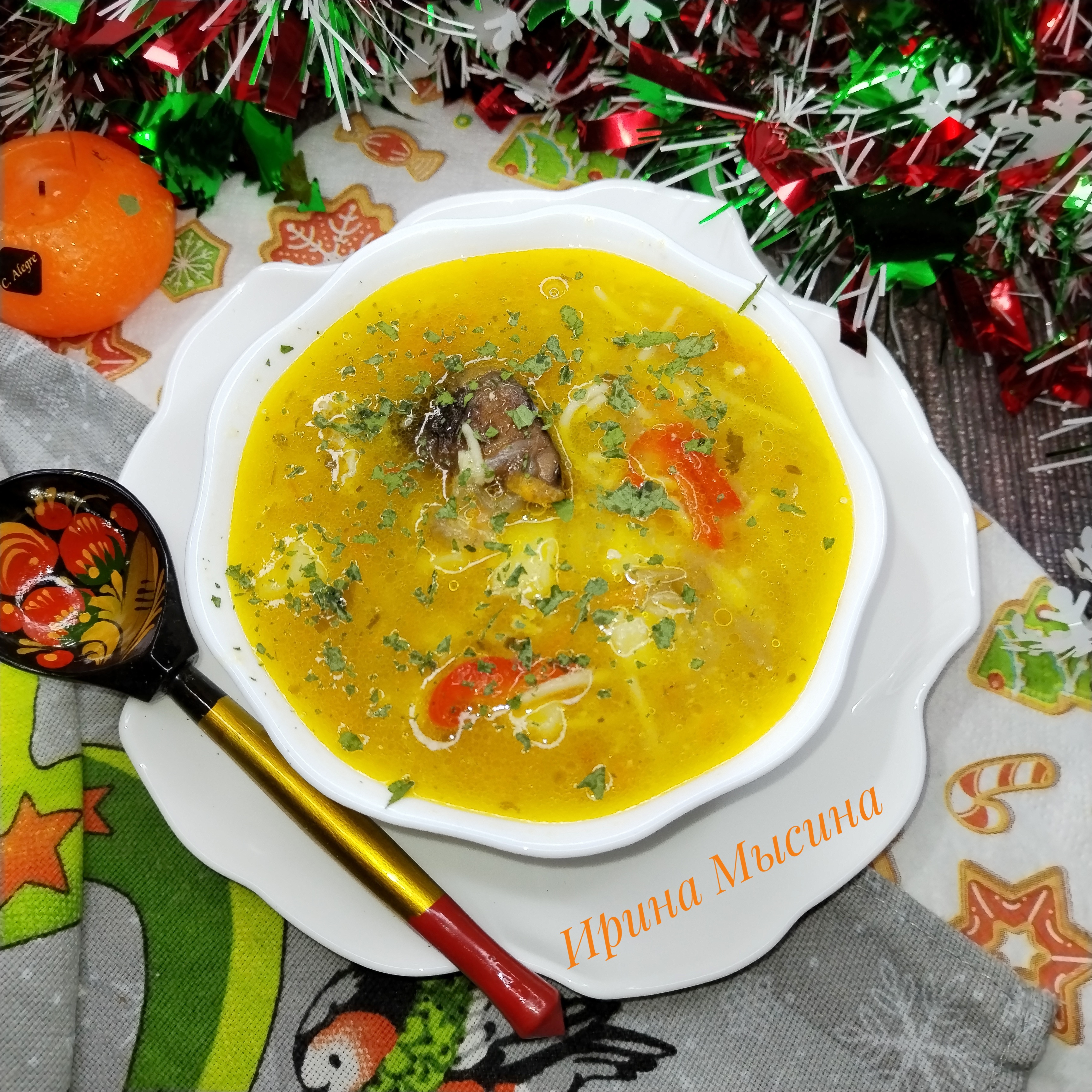 Суп с вермишелью, грибами и фрикадельками