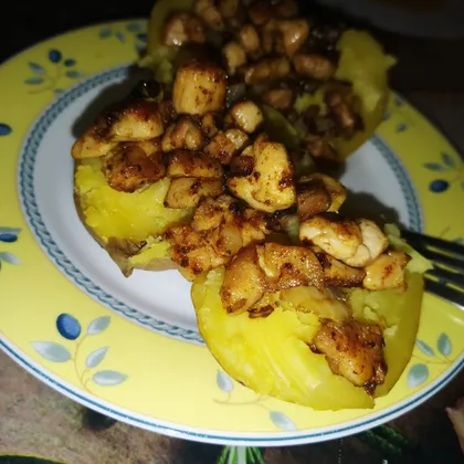 Картофель🥔 с мясом курицы