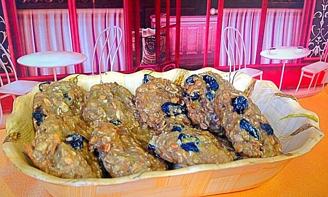 Печенье постное, злаковое с бананом и изюмом