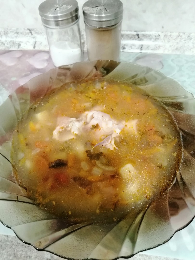 Фасолевый суп с грибами на курином бульоне
