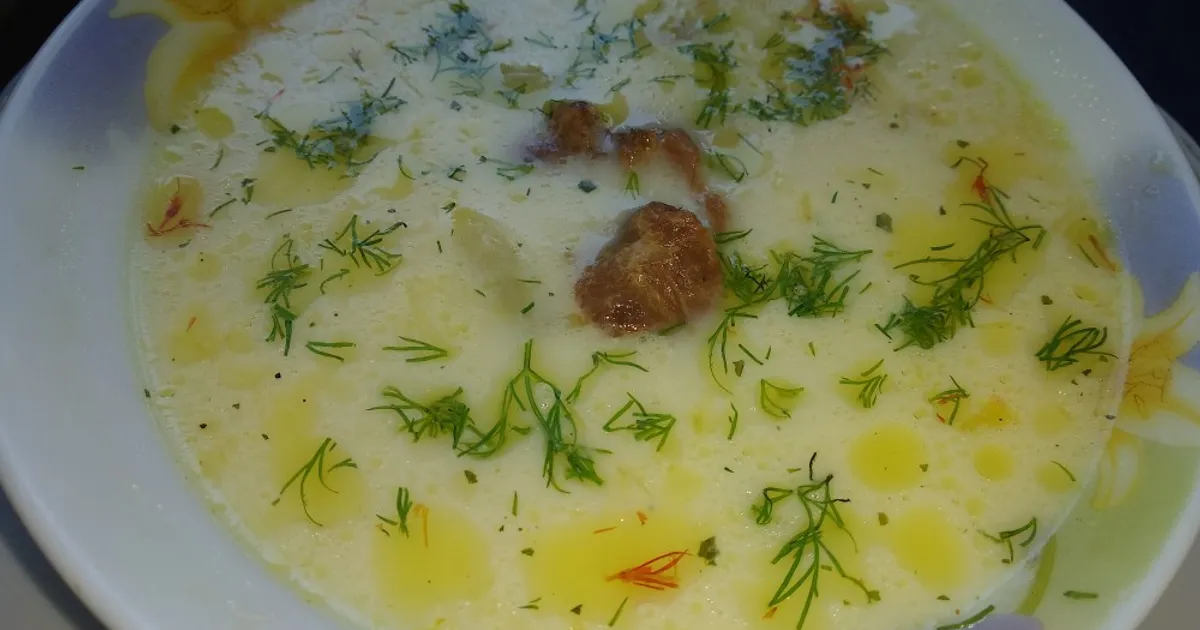 Лёгкий и вкусный Суп с зелёным горошком и плавленым сыром.