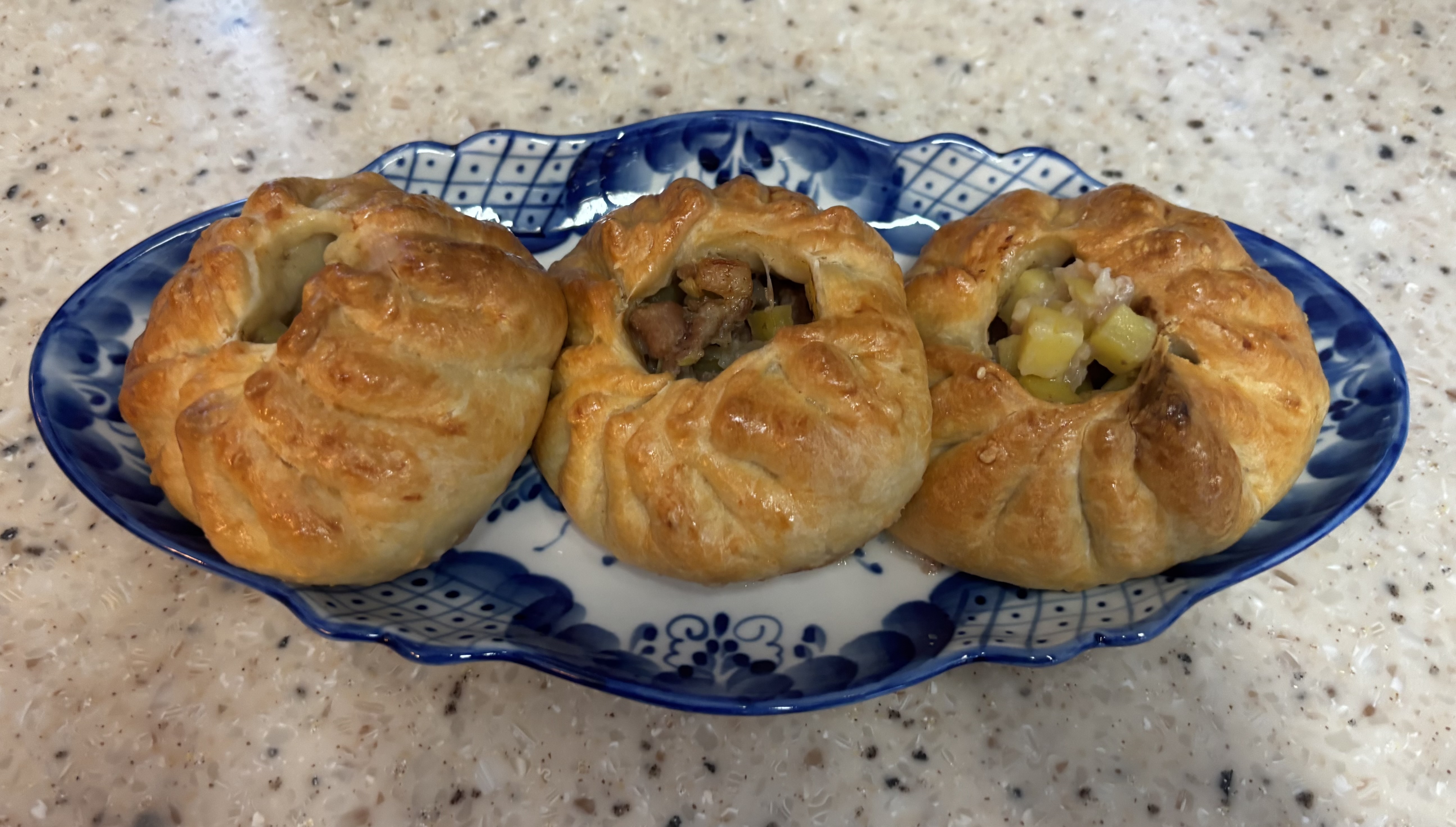 Вак-бэлиш со свининой и картошкой