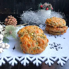 Закуски к пиву. Закусочное печенье к пиву с сыром и луком