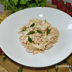 Салат с морковью и крабовыми палочками