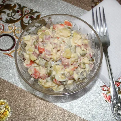 Салат из кальмаров и крабовых палочек на праздничный стол