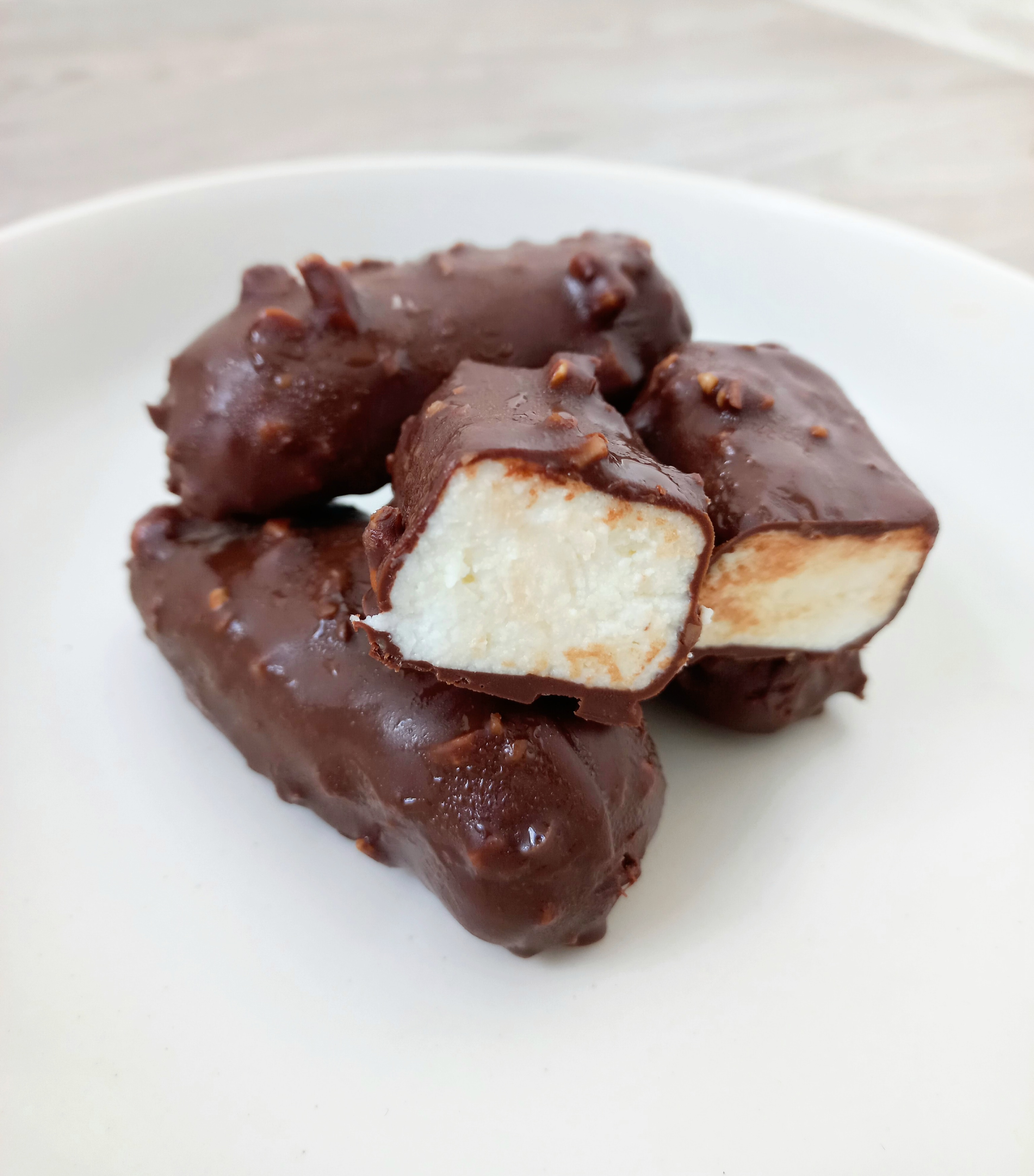 Творожные сырки в шоколадно-ореховой глазури