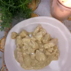 Куриное филе в соусе из сметаны
