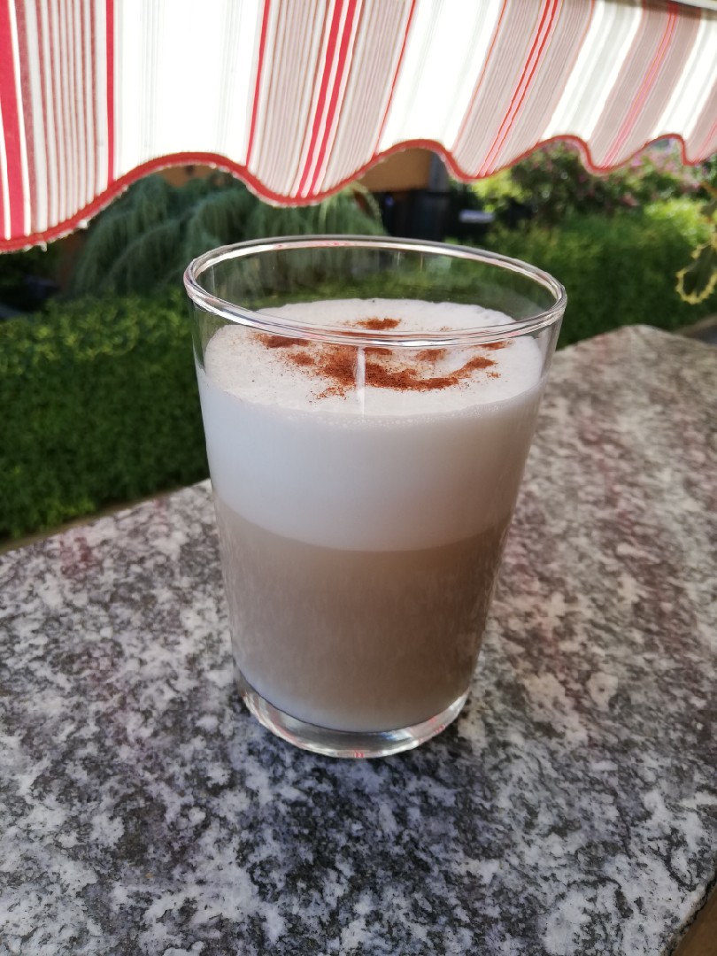 Прохладный латте макьято