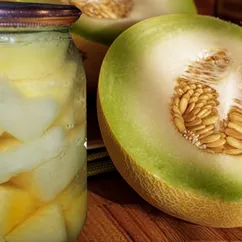Дыня консервированная